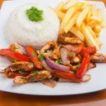Saltado de pollo