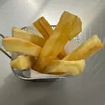 MANDIOCA / FRITTIERT MANIOK