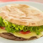 Beirute - Calabresa c/ Mussarela