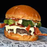 BURGUER BRÓCOLIS BACON