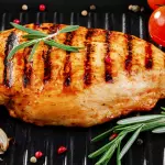 Filé de peito de frango temperado