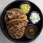 TACOS DE CARNITAS X3