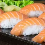 06 sushi salmão