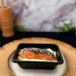 Salmão Grelhado na Crosta Gergelim