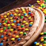 PIZZA CHOCOLATE C/ CONFETE