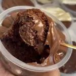 Bolo no pote de brigadeiro
