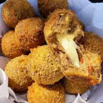 BOLINHO DE COSTELA