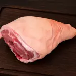 Pernil con hueso
