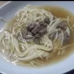 Sopa de res con cabello de angel
