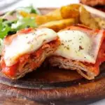 pechuga apanada a la napolitana