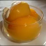 Duraznos con crema