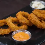 Aros de Cebolla / Beer Batter Onion Rings