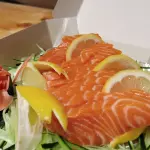 SASHIMI SALMON (18 CORTES)