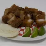 Porción de chicharrón picado