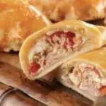FOGAZZA DE CALABRESA E CHEDDAR