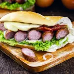 Pão com linguiça especial na chapa