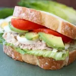 Sándwich de atún