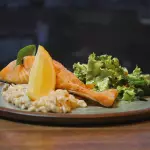 756. Salmão com risoto de siciliano