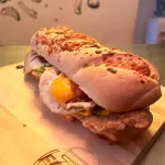 Sanguche de mila gringa + papas
