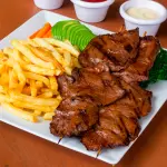 Anticuchos a la Parrilla