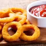 Anéis de Cebola (onion rings)