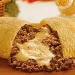 Pastel de Carne com catupiry