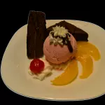 Brownie con helado