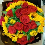 Bouquet rosas y girasol