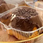 CENOURA COM COBERTURA DE BRIGADEIRO