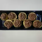 8 UN HOT BANANA C CREME DE AVELÃ