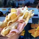 Empanada hawaiana