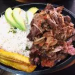Hígado encebollado