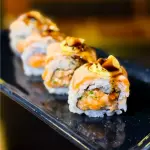 Uramaki especial tartar de salmão