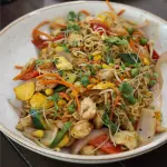 YAKISOBA-PASTA NOODLES CON VEGETALES