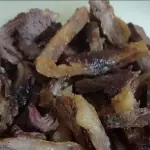 PORÇÃO DE CARNE DE SOL NA BRASA