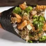 Temaki de Salmão Skin Crocante