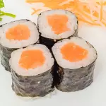 SALMON FRESH ROLL