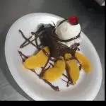 Brownie con helado