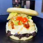 Arepa vegetariana