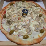 PIZZA BLACK CHAMPI