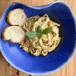 Pastas al curry con pollo