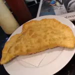 Pastel calabresa/cheddar