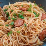 Espaguetto com calabresa