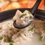 SOPA CON WANTÓN 一碗云吞