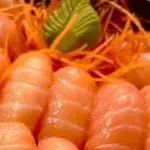 DUPLA DE NIGIRI DE SALMÃO