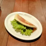 Sanduíches no pão árabe