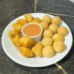 Mini Bolinhas de Queijo
