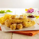 BASTONES DE POLLO X 6 + SALSA