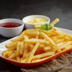 Porção de batatas fritas