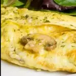 Omelet de champiñones con queso